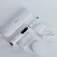 Электрическая зубная щетка Oral-B iO Series 10 White - изображение 2