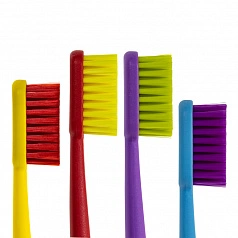 Набор зубных щеток Revyline SM6000 (4 шт.)