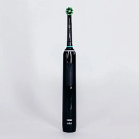 Электрическая зубная щетка Oral-B Pro 3 3500 Cross Action Black D505.513.3