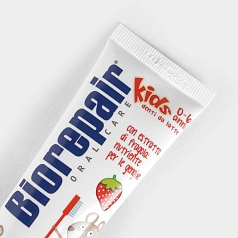 Зубная паста Biorepair Kids со вкусом земляники (от 0 до 6 лет), 50 мл