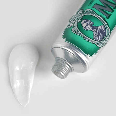 Зубная паста Marvis Classic Strong Mint Классическая мята 85 мл - изображение 5